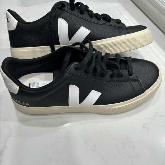 VEJA
Campo Leather Sneakers Unisex 8 men 10 women - Picture 5 of 11